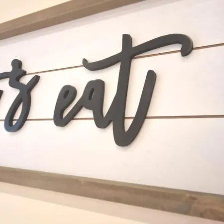 Сasa de vacaciones The 5 Bedrooms *